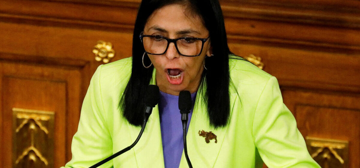 Présidente - « Les Ordres de Washington, ça suffit ! » : La Présidente vénézuélienne intensifie son discours contre Donald Trump