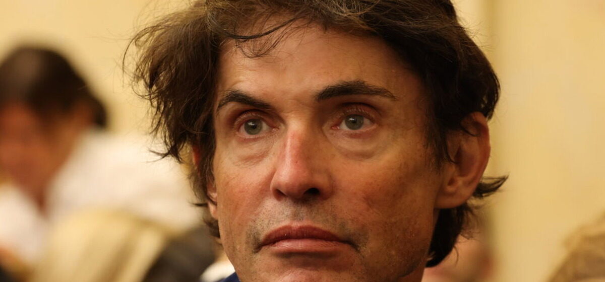 Justice - La Justice Intervient Après Les Propos D’Arno Klarsfeld Appelant à Des « Rafles » Contre Les OQTF