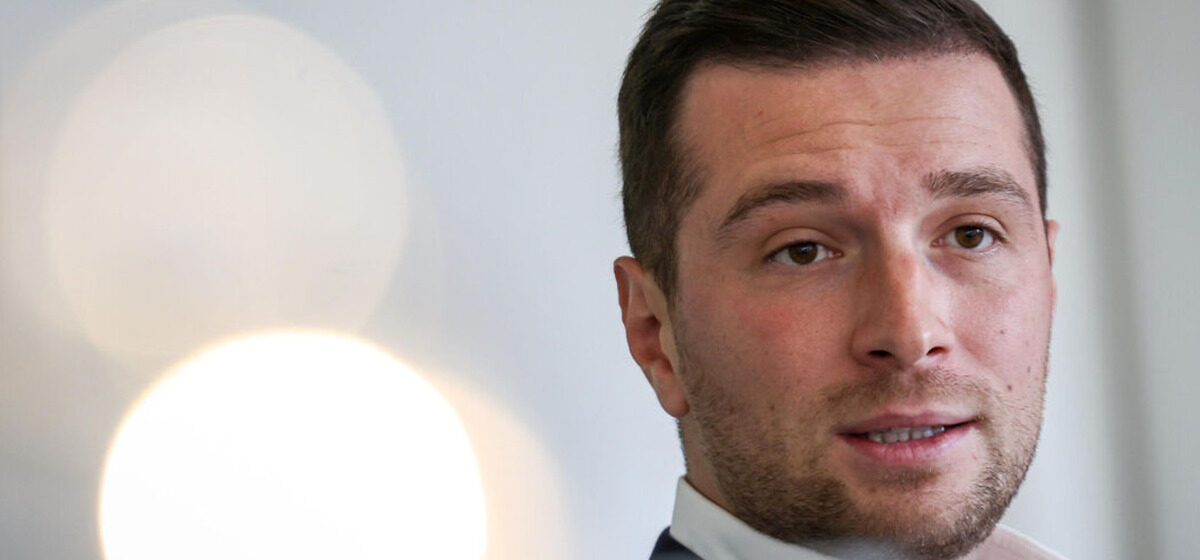 Plainte - Plainte pour détournement de fonds publics impliquant le RN et Bardella : « une analyse est en cours », déclare le procureur national financier