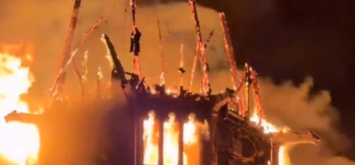 incendie - Amsterdam : Une église historique ravagée par un incendie durant la nuit de la Saint-Sylvestre