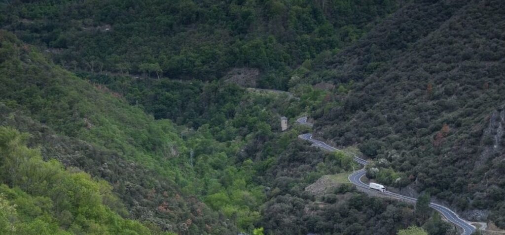Falaise - « Une Course Contre La Montre Pour Sécuriser La Falaise Des Pyrénées-Orientales : Ça Peut S’effondrer à Tout Moment »