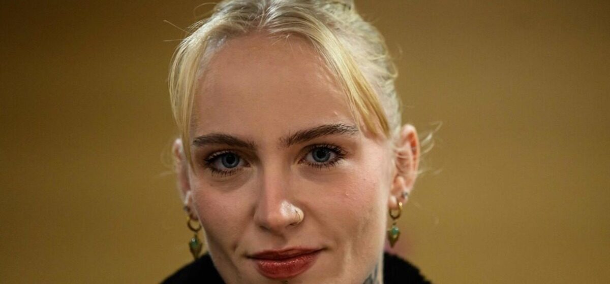 Action - « Adidolf » : La Licra Annonce Qu'elle Mène Une Action Juridique Contre Mila, Influenceuse D’extrême Droite