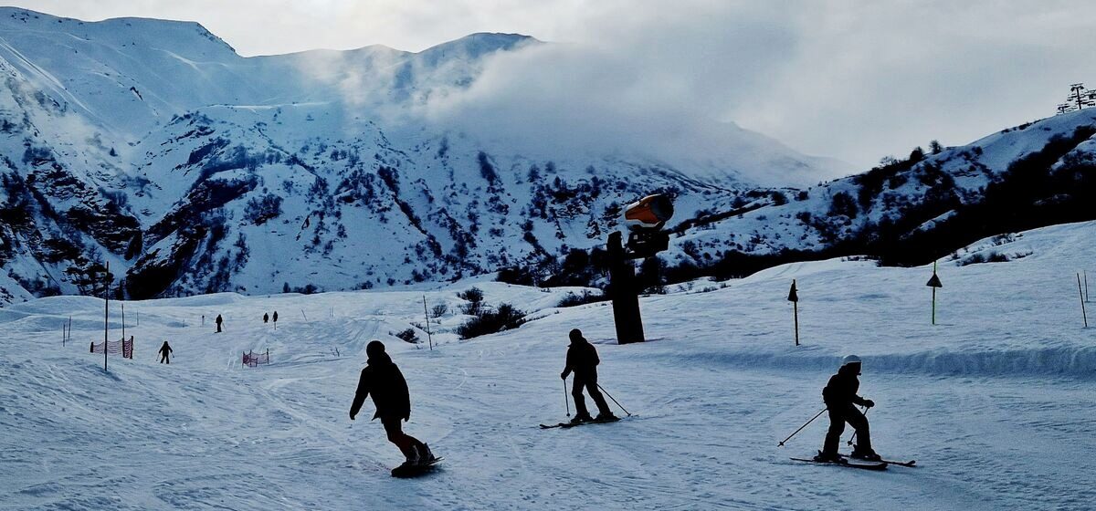 fille - Un homme décède en essayant d'éviter de percuter sa fille sur les pistes de ski des Alpes-de-Haute-Provence