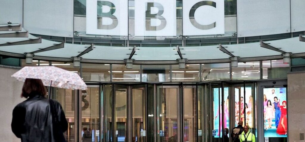 BBC - La BBC vise à faire rejeter la poursuite en diffamation de 5 milliards de dollars de Trump