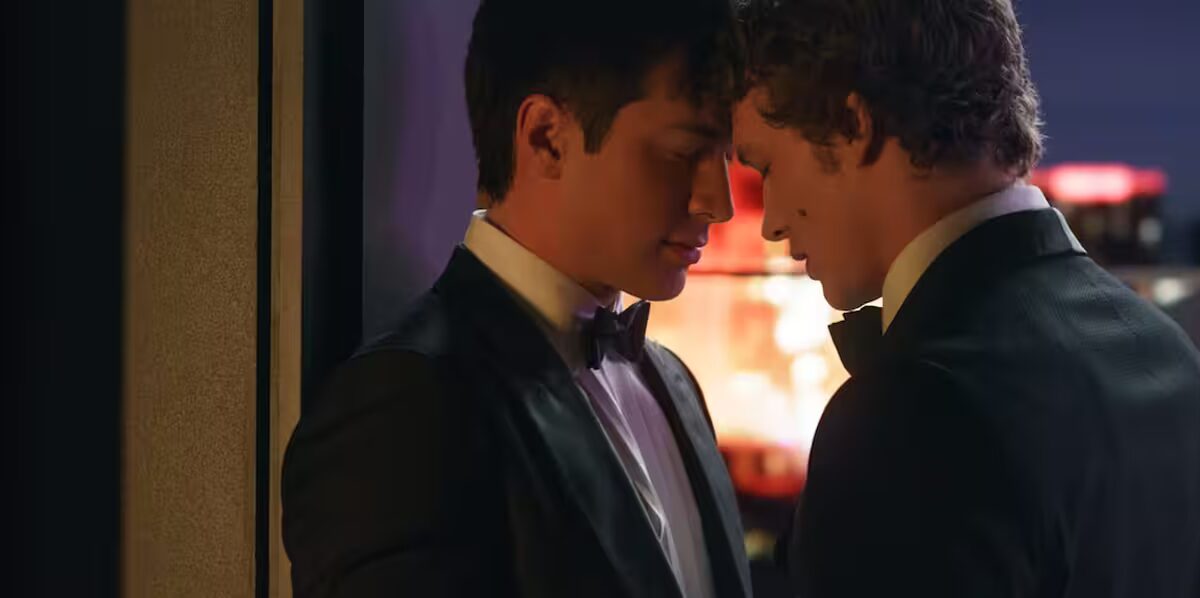 tourisme - Les agences de tourisme de B.C. s'affrontent pour attirer l'attention de l'étoile montante Hudson Williams