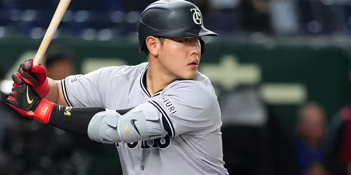 contrat - Les Blue Jays et le joueur japonais Kazuma Okamoto s'accordent sur un contrat de 4 ans d'une valeur de 60 millions $ US : rapports