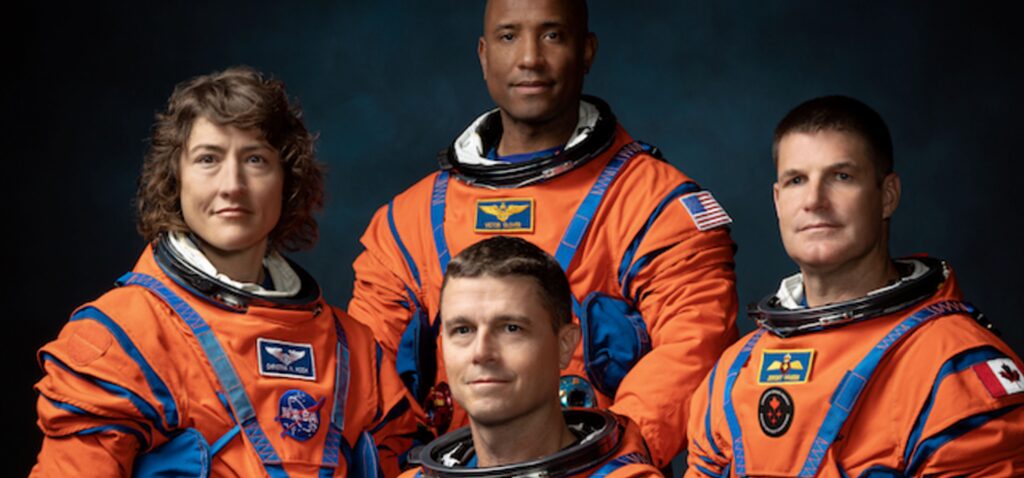 NASA - Quand la mission lunaire de la NASA est-elle lancée et qui sont les membres d'équipage d'Artemis II ?