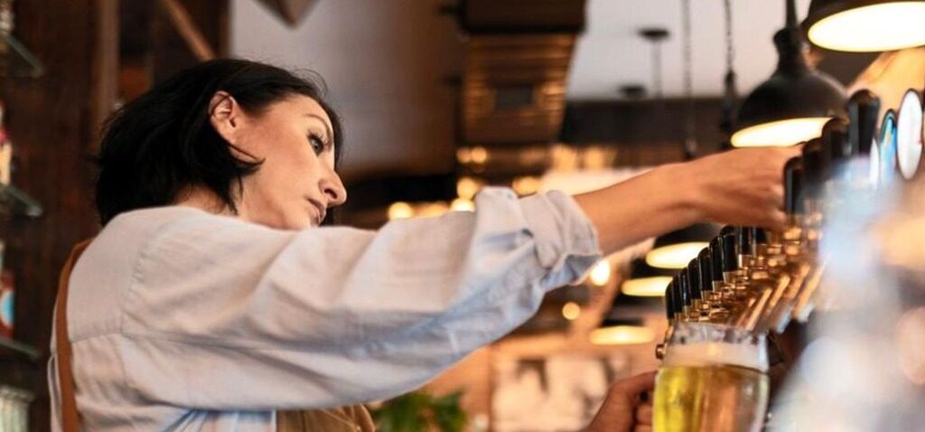 Soutien - Soutien financier pour les pubs suite à la réaction contre les taxes commerciales