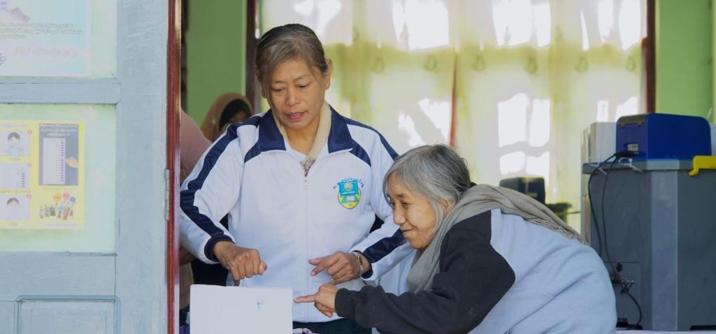 élection - Le parti soutenu par des généraux prêt à remporter une victoire écrasante à l'issue de l'élection 'bidon' en Birmanie