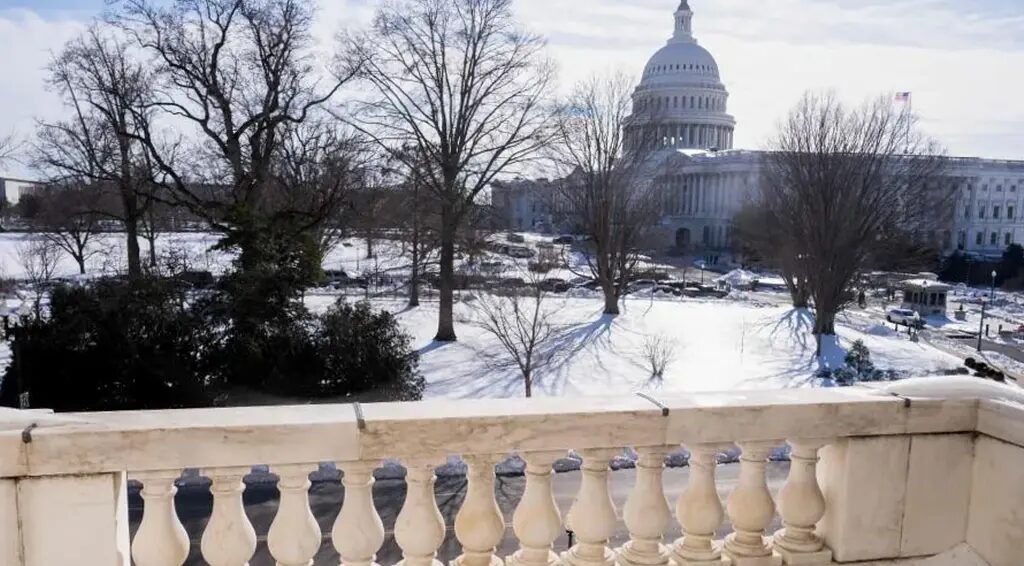 Gouvernement - Le Gouvernement Fédéral des États-Unis en Cierre Technique Avant la Votación de Lunes
