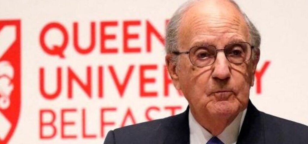George - L'Université de Belfast rompt ses liens avec George Mitchell en raison de ses liens avec Epstein