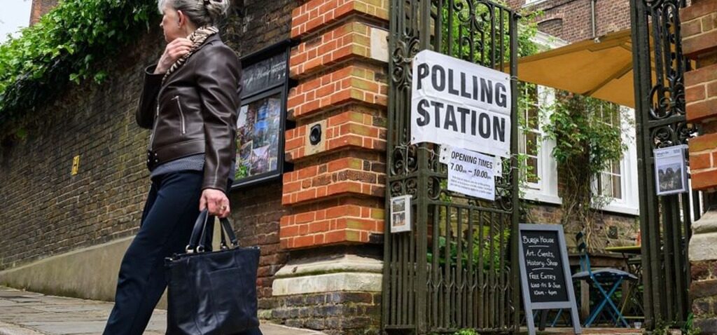 élections - Le gouvernement abandonne ses plans pour retarder 30 élections municipales