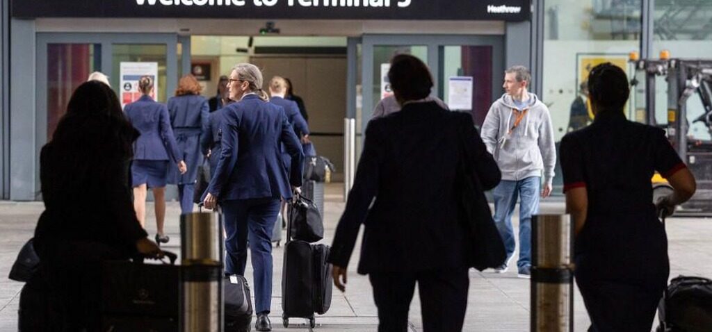 aéroport - L'aéroport d'Heathrow n'est pas bondé, mais les passagers se déplacent au « mauvais endroit », affirme le directeur.