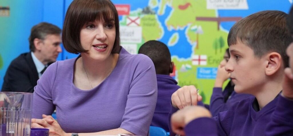 financement - Augmenter le financement scolaire pour répondre aux besoins de l'éducation spécialisée, demandent les députés.