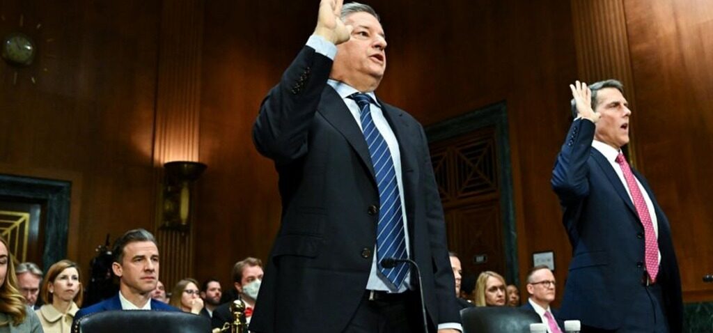 fusion - Netflix et Warner Bros peinent à défendre leur fusion