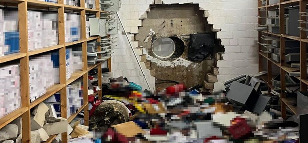 Vol - Le Spectaculaire Vol de Plusieurs Millions d'Euros Passé Inaperçu