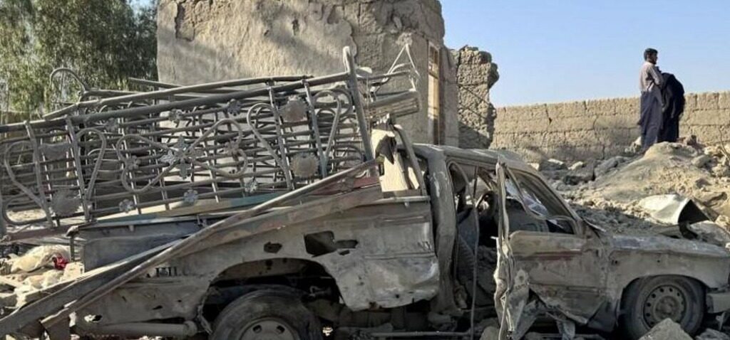 Pakistan - Le Pakistan lance des frappes mortelles sur l'Afghanistan