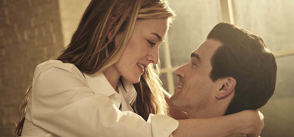 Kennedy - « Love Story : John F. Kennedy Jr et Carolyn Bessette sur Disney + : Une Plongée Fascinante Dans Une Romance Tumultueuse »