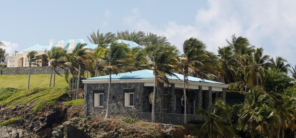 Pédocriminel - Affaire Epstein : Plongée dans le Réseau Pédocriminel du Financier, Little Saint James, l'Île des Vices