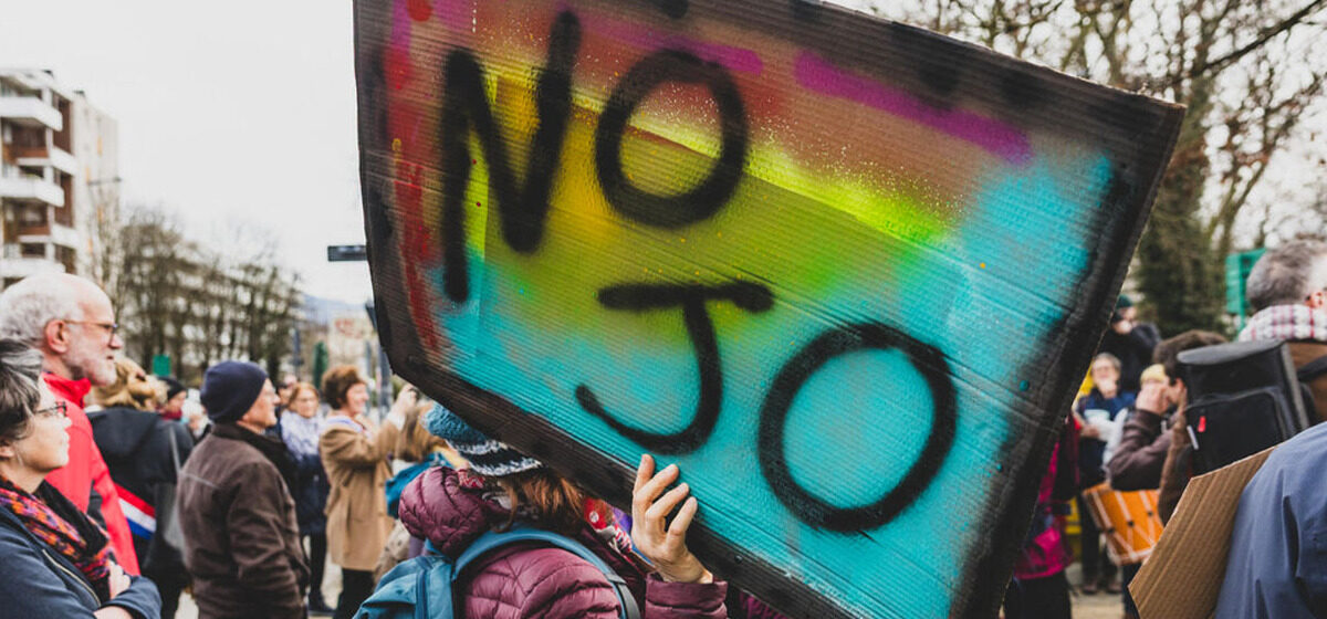 Grenoble - « Un Gâchis Budgétaire » : Des centaines de manifestants se rassemblent à Grenoble contre l'organisation des JO 2030