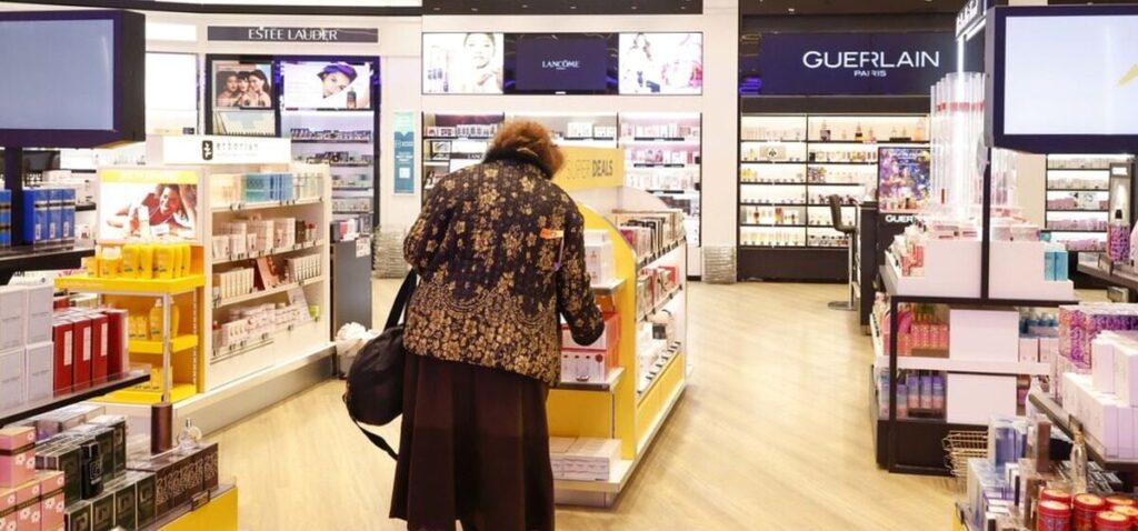 Parfum - Parfum, Alcool, Confiseries… Les Magasins Duty Free Tiennent-ils Encore Leurs Promesses ?