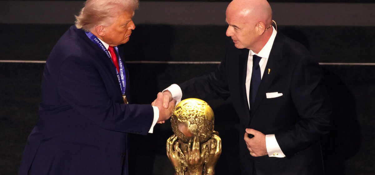 Prix - Donald Trump « mérite » le Prix de la Paix : les explications de Gianni Infantino qui critique l’idée d’un boycott