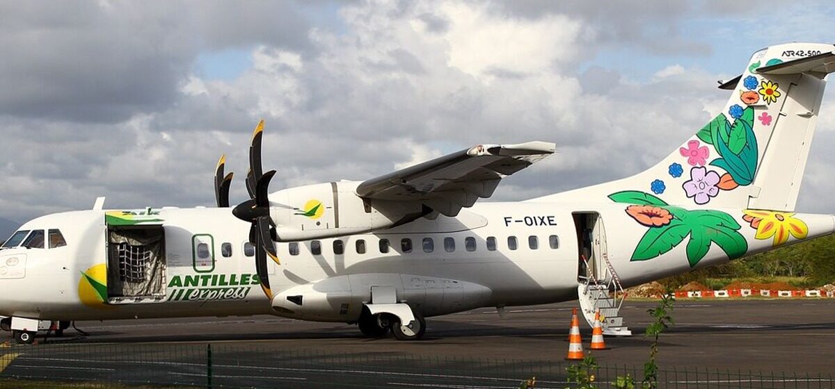 Avions - Air Antilles Placée En Redressement Judiciaire : Pourquoi Ses Avions Restent Toujours Cloués Au Sol ?
