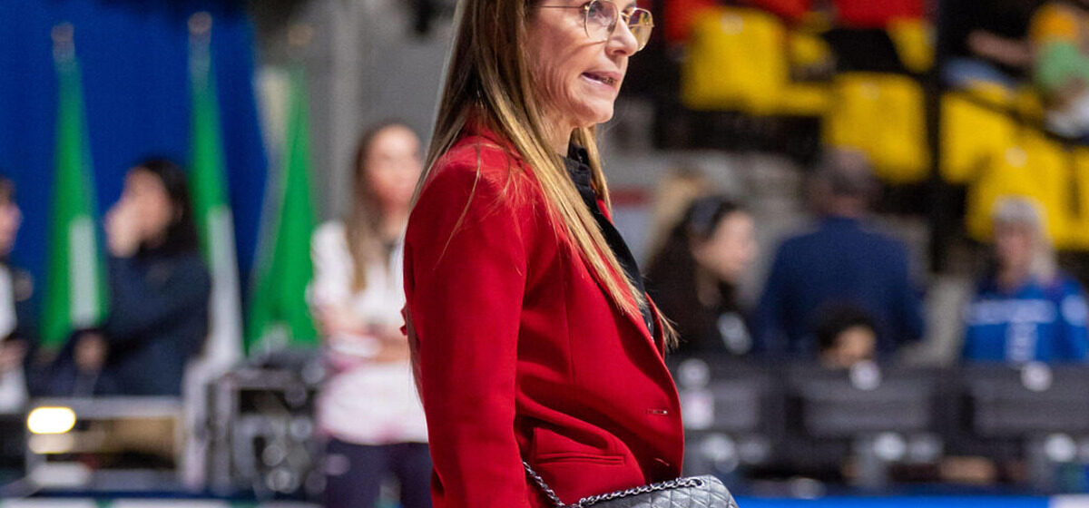 coach - Gymnastique : L'ex-coach des « farfalle » italiennes jugée pour maltraitance sur mineures