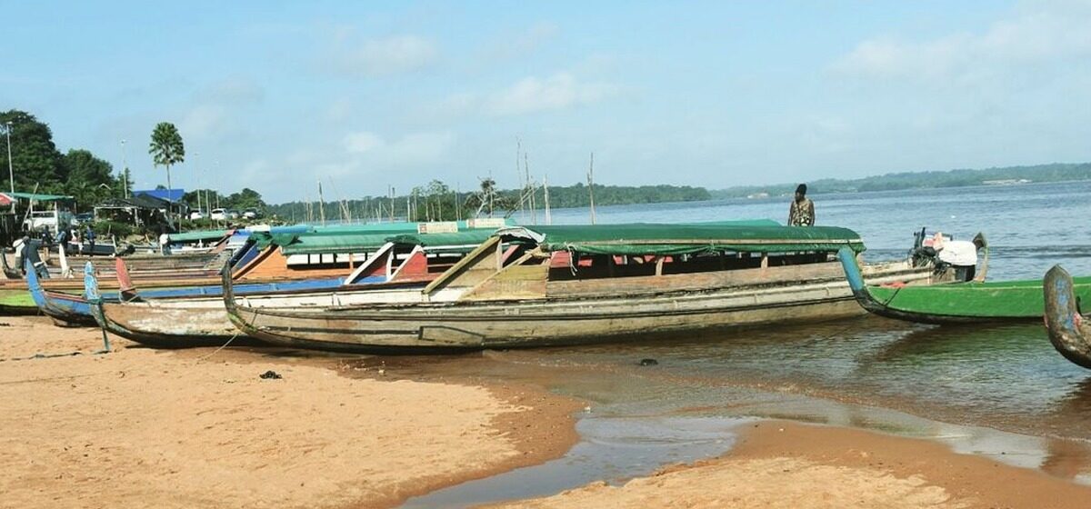 Accident - Guyane : Quatre Disparus Après Un Accident De Pirogue Sur Le Fleuve Maroni