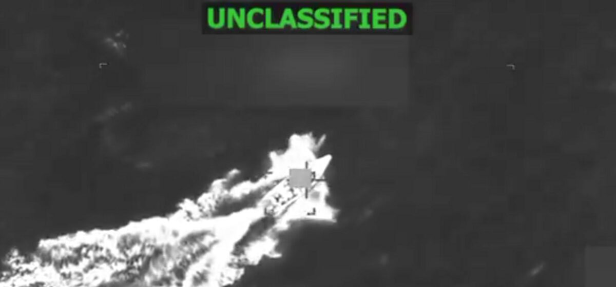 États-Unis - Un Bateau et Deux Personnes Touchées : Les États-Unis Intensifient Leur Série d’Attaques Contre les Embarcations dans le Pacifique