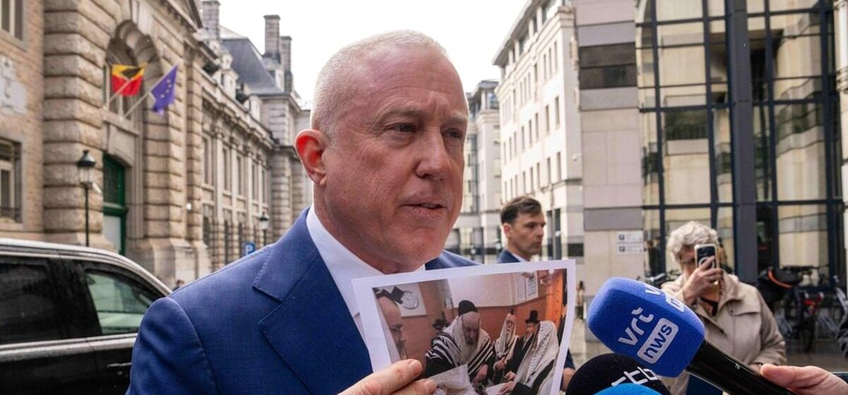 Bruxelles - Bruxelles convoque l’ambassadeur américain après ses accusations d’antisémitisme contre la Belgique suite à une enquête sur des circoncisions illégales