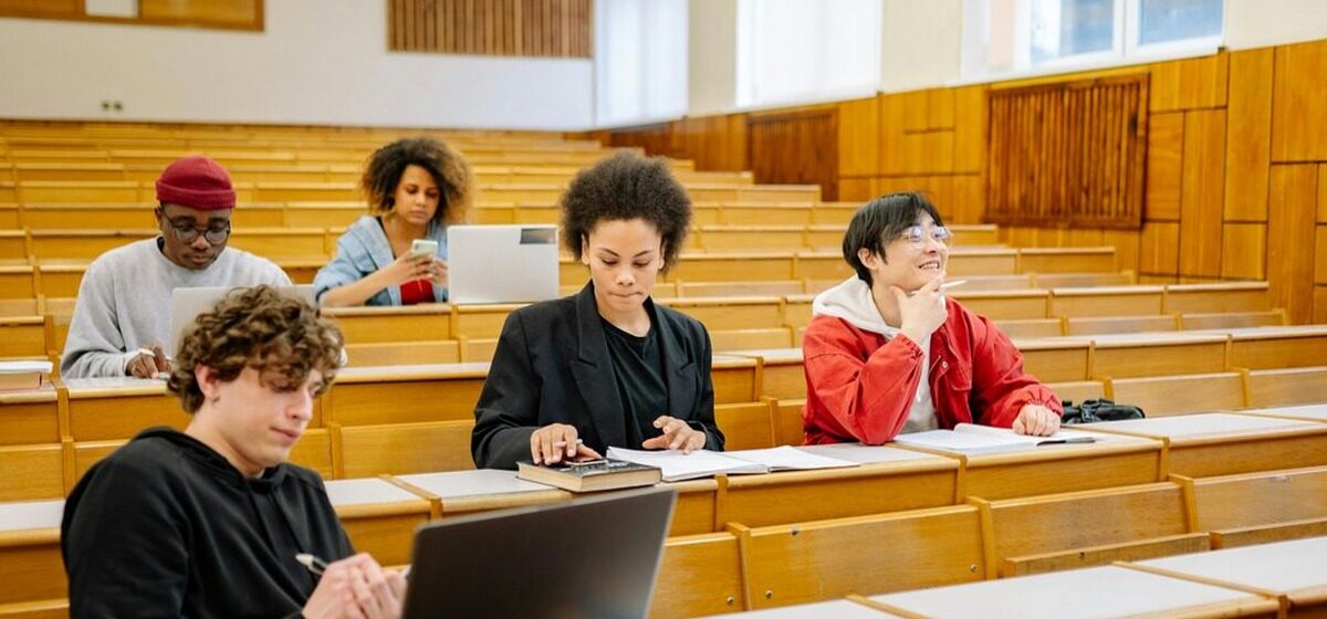 Étudiants - « Il Faut Nous Assurer Que Nos Étudiants Soient Plus Choisis Que Les Autres » : L’alternance, Est-elle Encore Possible ?