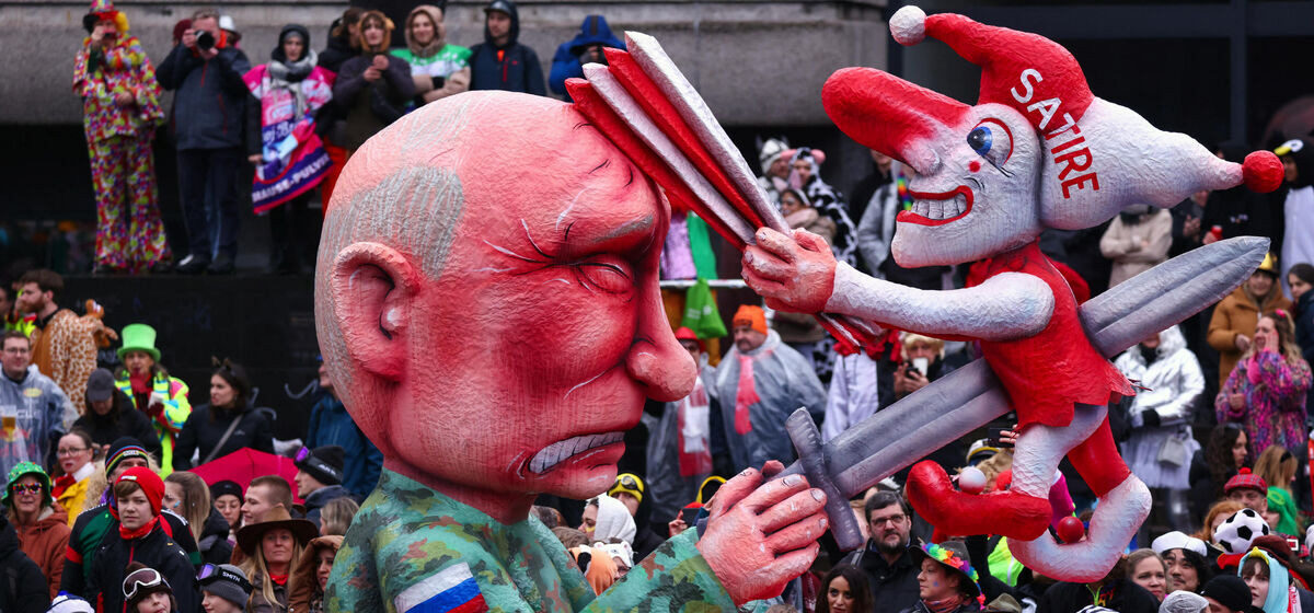 Poutine - Caricatures de Poutine et de Trump : en Allemagne, le carnaval qui irrite Moscou