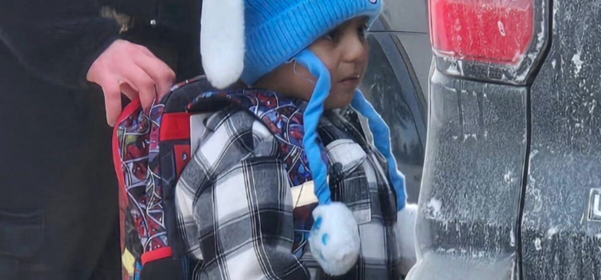 Liam - États-Unis : Un juge ordonne la libération de Liam, le garçon de 5 ans arrêté par l'ICE, et de son père