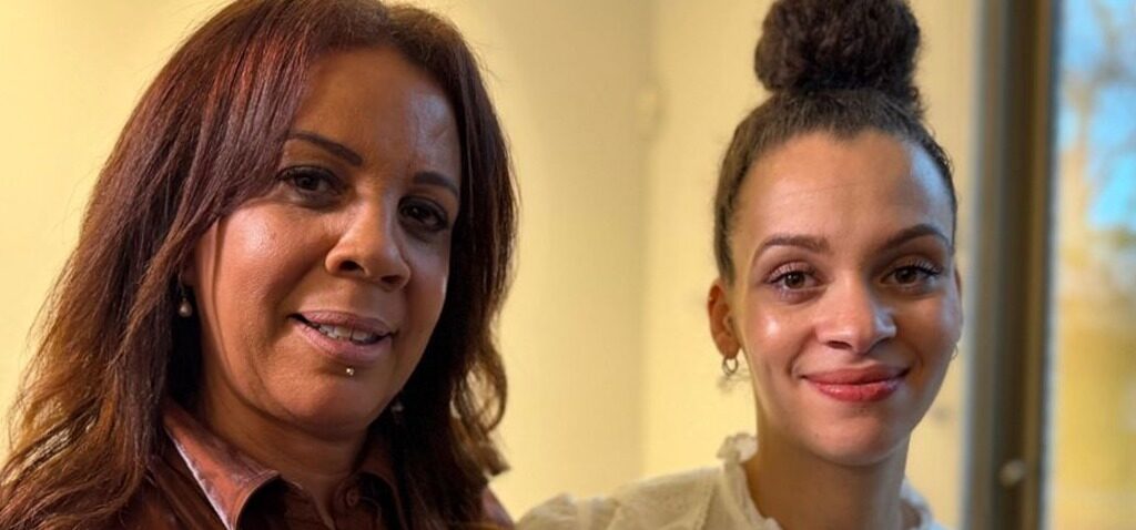 gouvernement - Le gouvernement s'engage à créer 10 000 nouvelles places en famille d'accueil en Angleterre