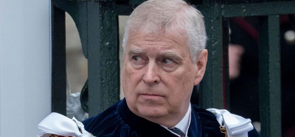 gouvernement - Le gouvernement envisage de retirer Andrew de la ligne de succession royale