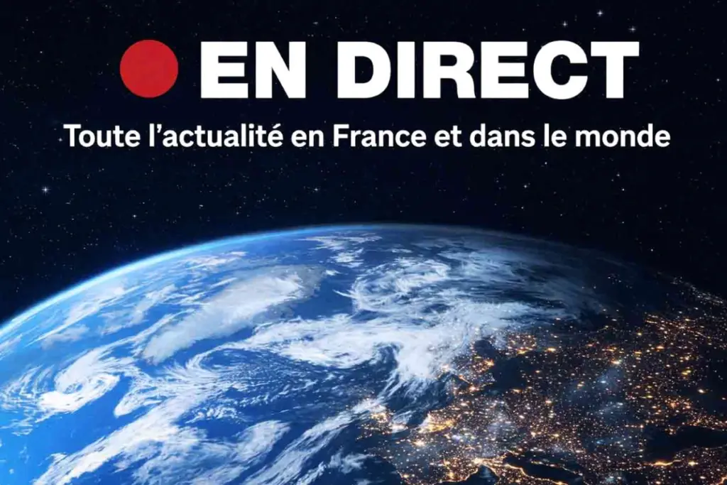 Donald Trump au pupitre, drapeaux américains derrière lui, lors d’une déclaration sur l’ICE et les aéroports