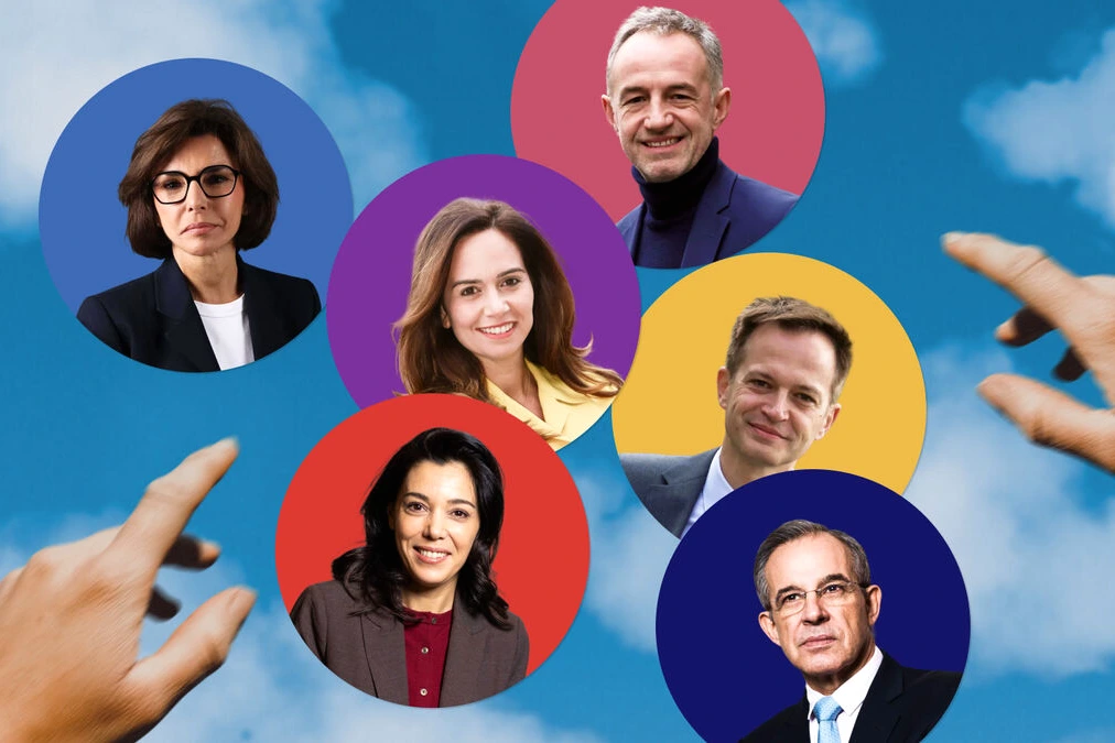 Urne de vote et bulletins devant l’Hôtel de Ville de Paris, pour les municipales 2026.