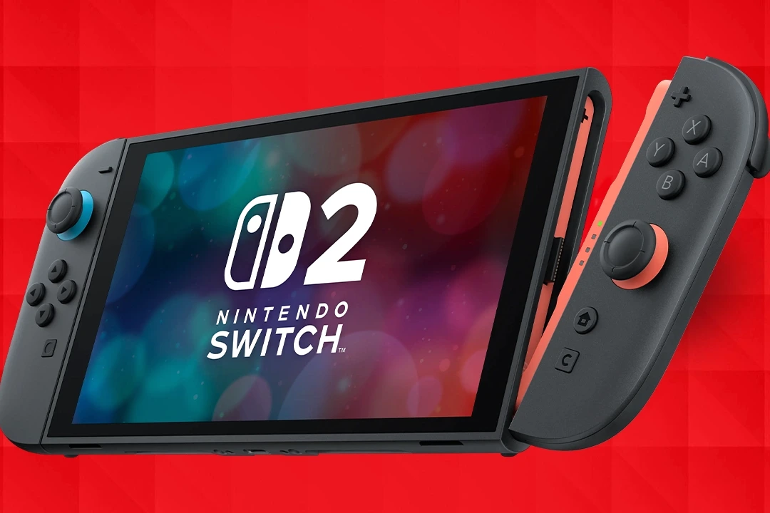 Nintendo Switch 2 tenue en main, écran allumé, icône de batterie et réglages d’économie d’énergie visibles