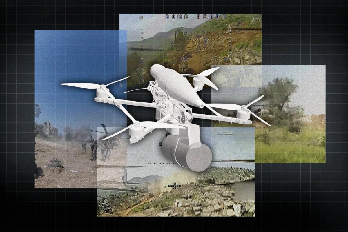 Drone du Hezbollah en vol au-dessus d’une zone frontalière, avec fumée et bâtiments en arrière-plan