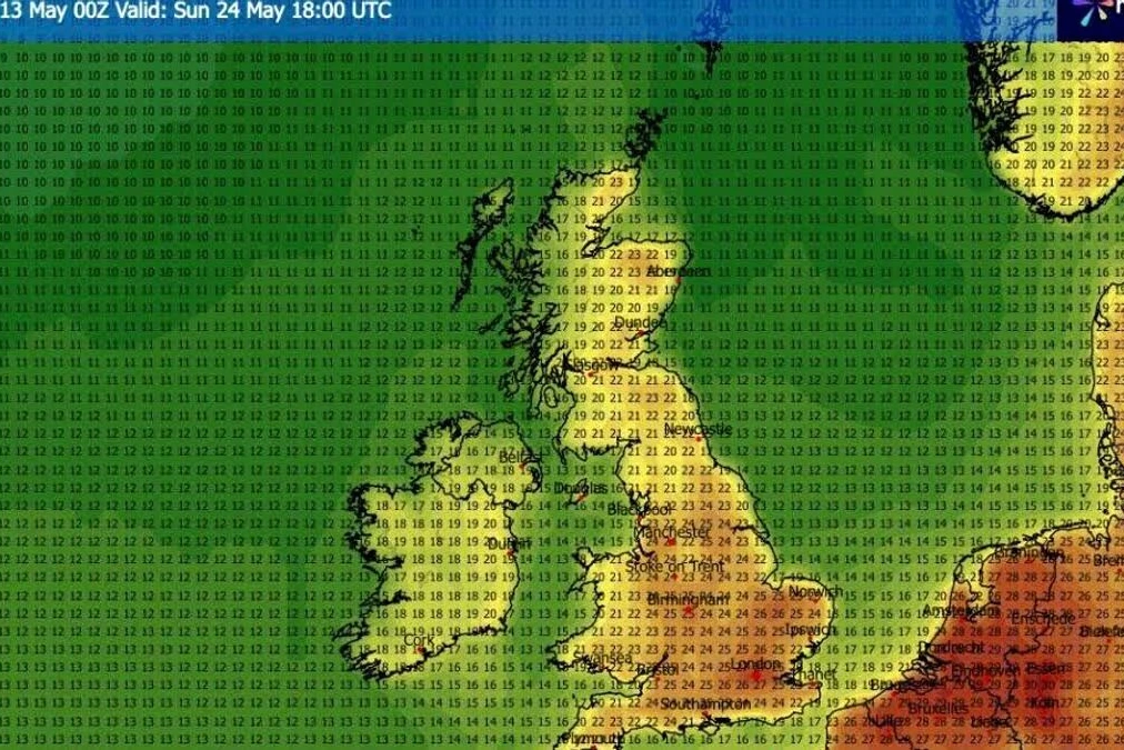 Cartes météo montrant un pic de chaleur à 32°C au Royaume-Uni en juin, zones rouges sur la carte
