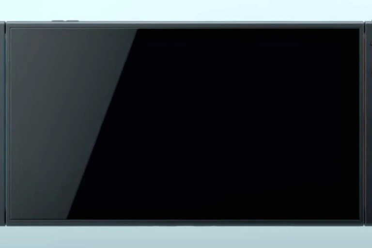 Nintendo Switch et Switch 2 affichant l’écran de mise à jour système 22.5.0 sur fond sombre